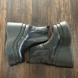 Steve Madden Platform Boots